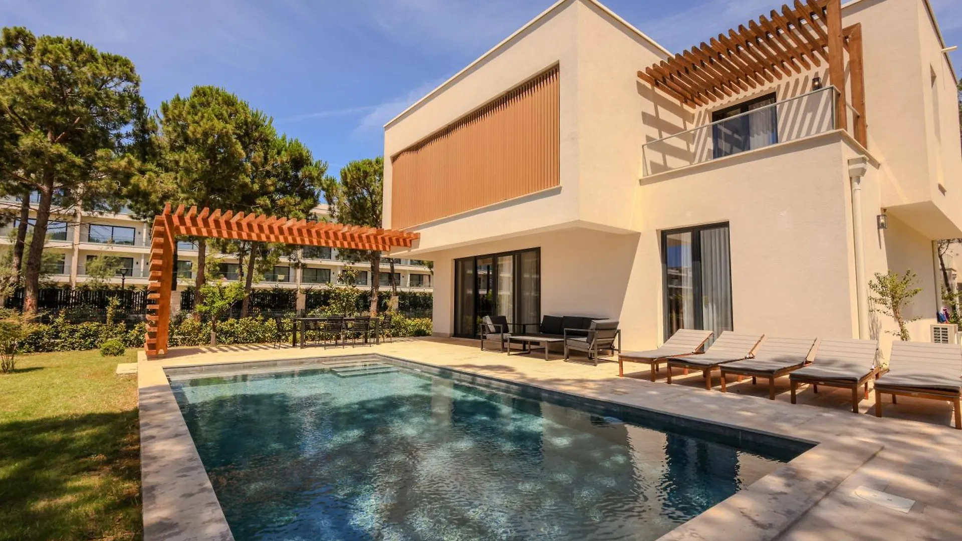 Sanpietro Premium Villas Draç